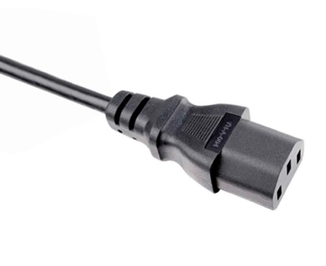 Calibre de diâmetro de fios do cabo distribuidor de corrente 18 da extensão dos núcleos da tomada 3 dos cabos três da alimentação CA de 300V Japão